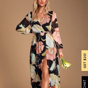 Lulu’s Black Floral Print Maxi Dress